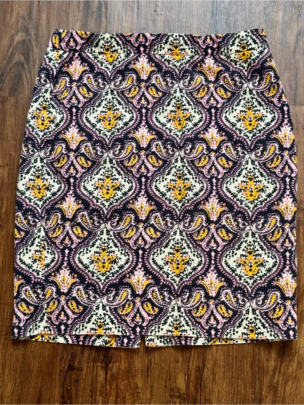 J.Crew the Pencil Skirt in Paisley Jacquard, Size 4